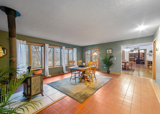 4800 Clearwater Trail, Lonsdale, MN 55046