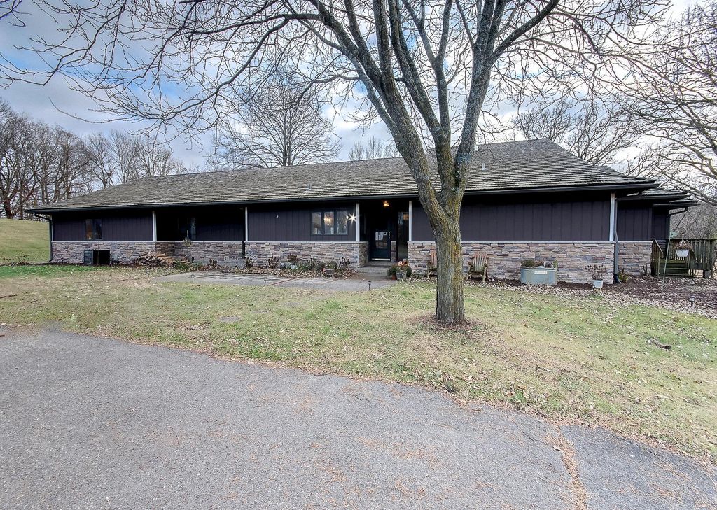 4800 Clearwater Trail, Lonsdale, MN 55046