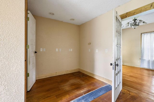 402 W Main Street, Ladonia, TX 75449