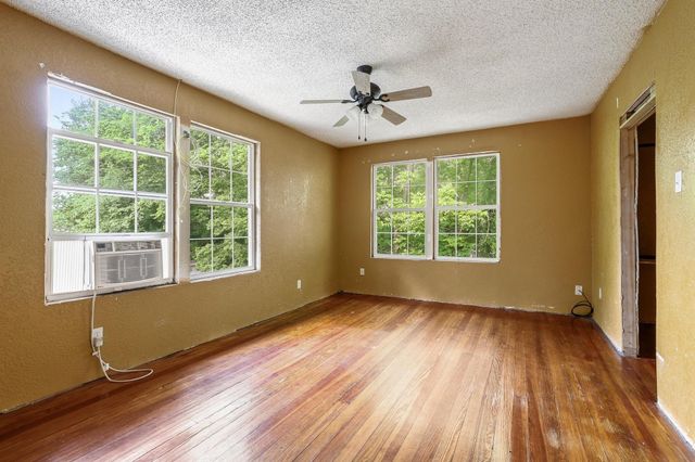 402 W Main Street, Ladonia, TX 75449