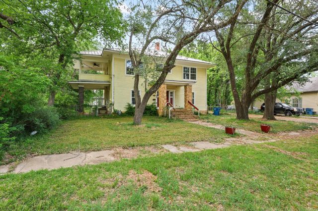 402 W Main Street, Ladonia, TX 75449