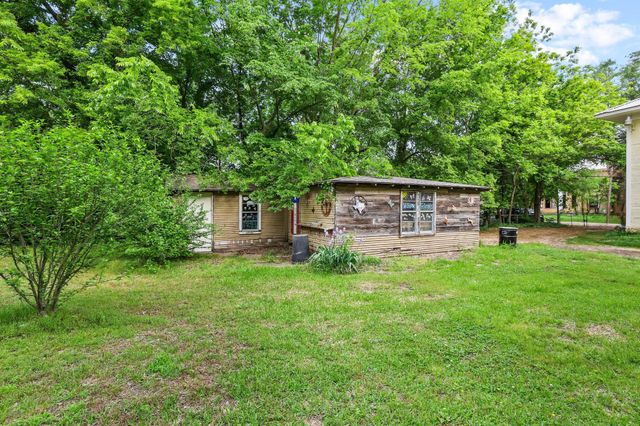 402 W Main Street, Ladonia, TX 75449