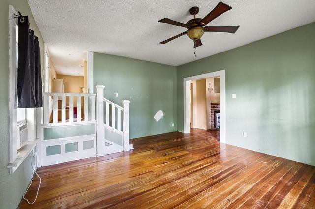 402 W Main Street, Ladonia, TX 75449