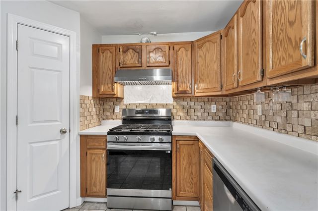 71 Colfax Street, Providence, RI 02905