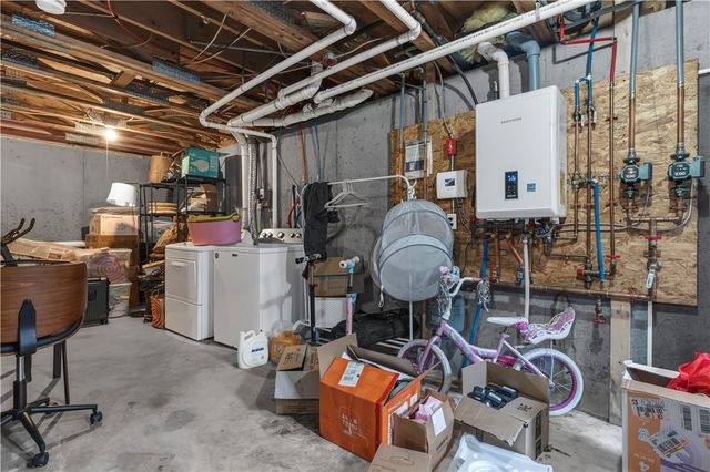 71 Colfax Street, Providence, RI 02905