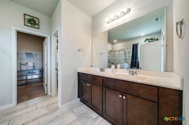 1390 Rios Bend Drive, New Braunfels, TX 78130