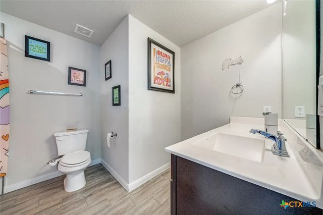 1390 Rios Bend Drive, New Braunfels, TX 78130