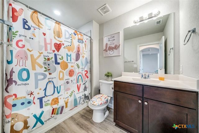 1390 Rios Bend Drive, New Braunfels, TX 78130