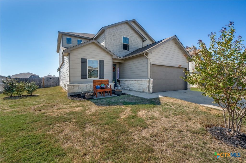 1390 Rios Bend Drive, New Braunfels, TX 78130