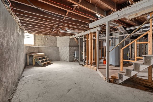 542 Riverside Ave, Medford, MA 02155