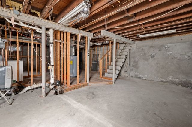 542 Riverside Ave, Medford, MA 02155