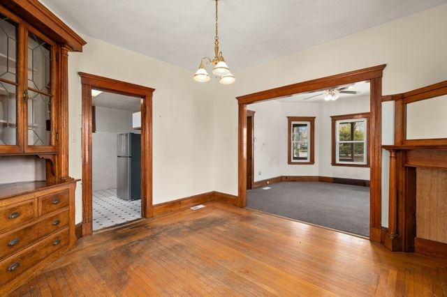 542 Riverside Ave, Medford, MA 02155