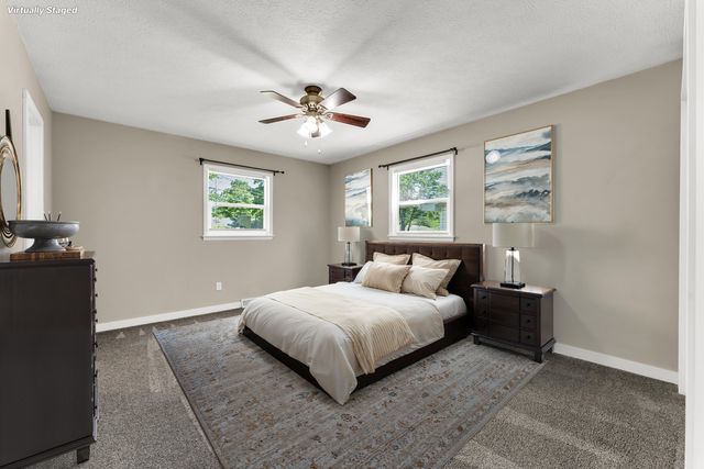 1261 E Gretna Street, Springfield, MO 65804