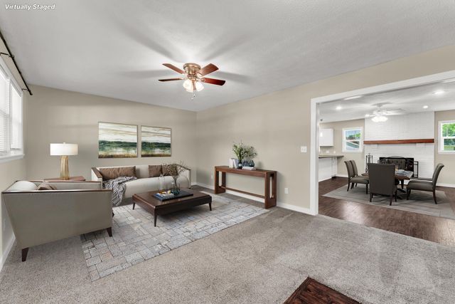 1261 E Gretna Street, Springfield, MO 65804