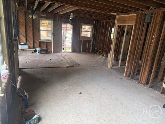 1210 E 40th Street, Savannah, GA 31404