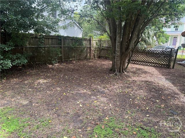 1210 E 40th Street, Savannah, GA 31404