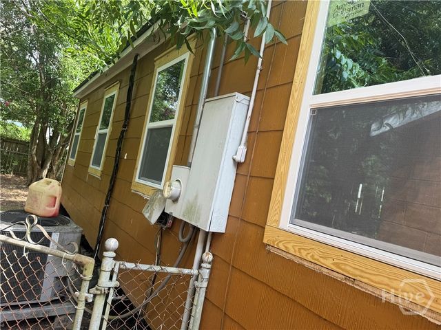 1210 E 40th Street, Savannah, GA 31404
