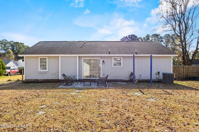 2606 Brookfield Drive, Midway Park, NC 28544