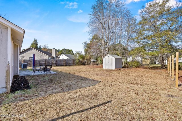 2606 Brookfield Drive, Midway Park, NC 28544