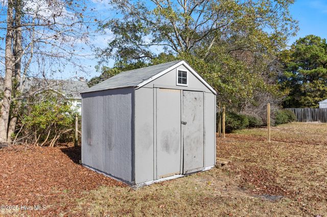 2606 Brookfield Drive, Midway Park, NC 28544