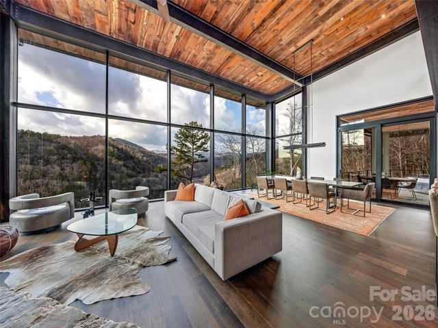 112 Moon Shadow Lane, Marshall, NC 28753