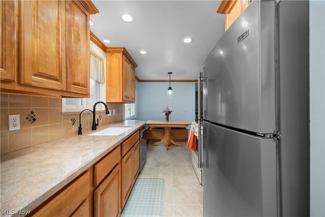 24231 Fairlawn Drive, North Olmsted, OH 44070