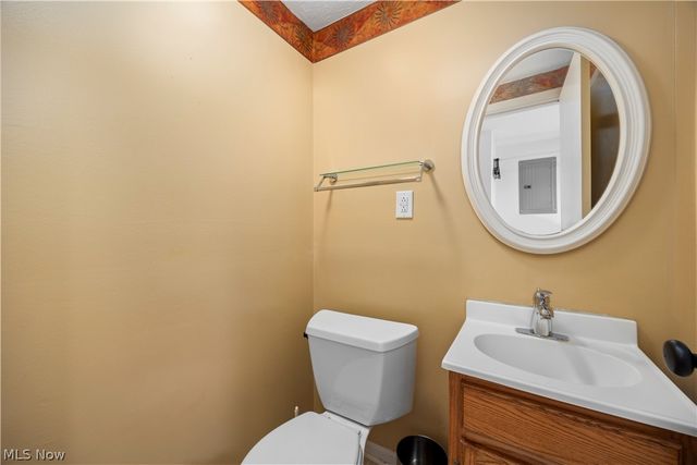 24231 Fairlawn Drive, North Olmsted, OH 44070