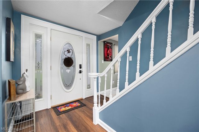 24231 Fairlawn Drive, North Olmsted, OH 44070
