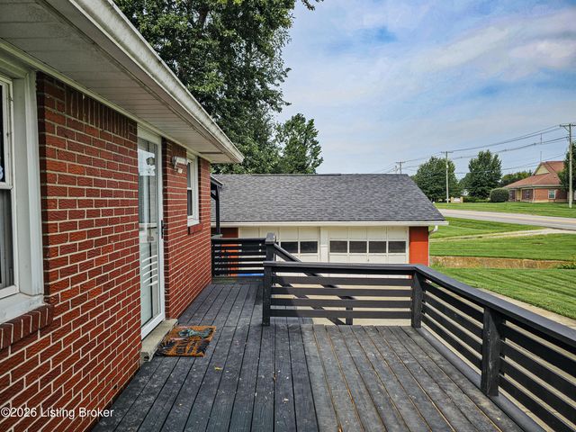 10300 Grafton Hall Rd, Louisville, KY 40272