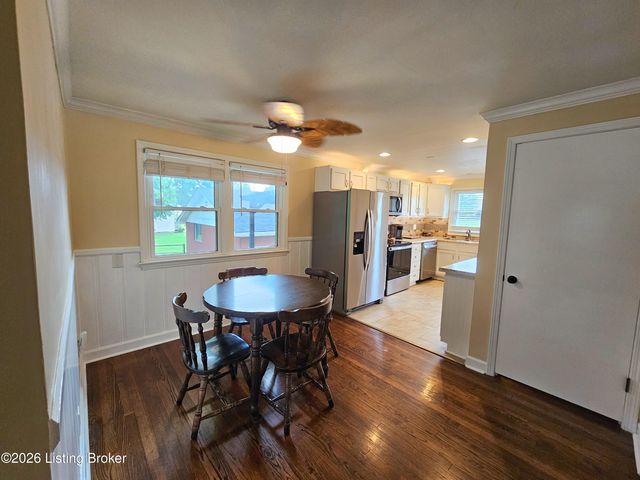 10300 Grafton Hall Rd, Louisville, KY 40272