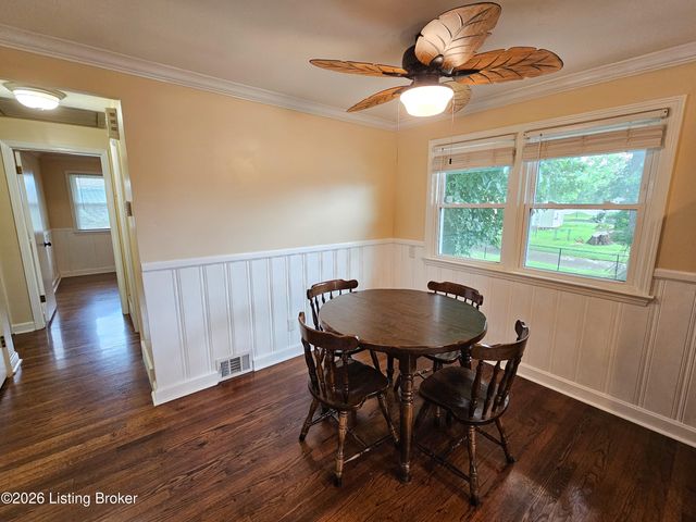 10300 Grafton Hall Rd, Louisville, KY 40272