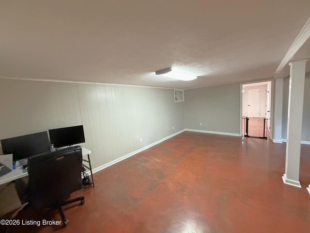 10300 Grafton Hall Rd, Louisville, KY 40272