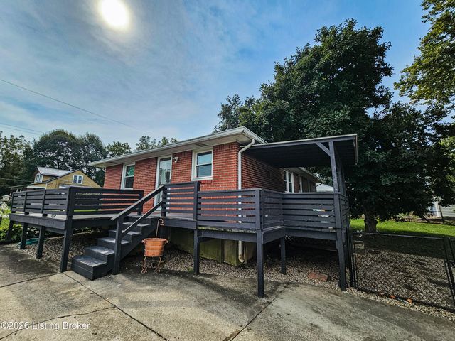 10300 Grafton Hall Rd, Louisville, KY 40272