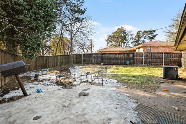 618 Oak Forest Drive, Dallas, TX 75232