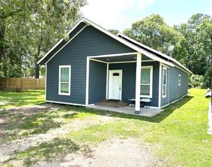17884 Crystalwood Ct, New Caney, TX 77357