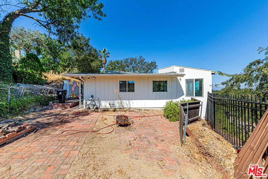 14301 Mulholland Drive, Los Angeles, CA 90077 — exterior