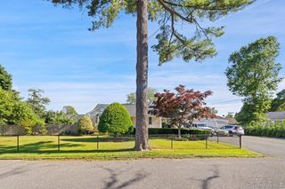 4 Roosevelt Street, Brentwood, NY 11717