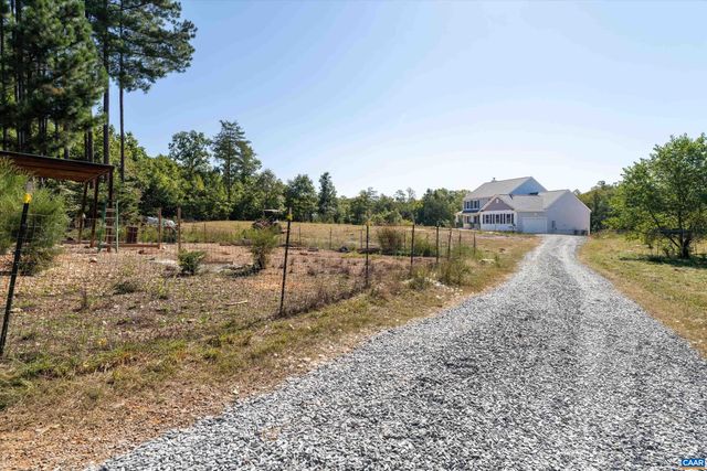 1889 POND RD, Buckingham, VA 23921