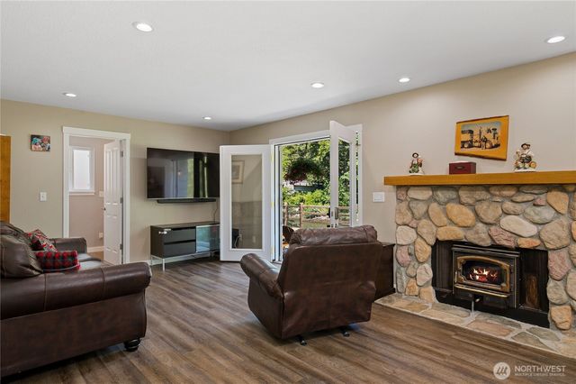 14844 437th Place SE, North Bend, WA 98045