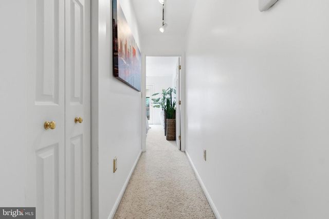186 GREENLEAF RD, York, PA 17406