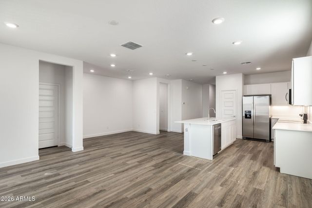 17743 W PALO VERDE Avenue, Waddell, AZ 85355