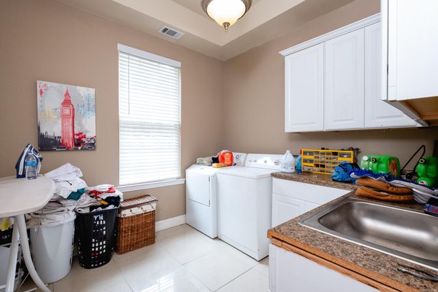 1436 Lakeshore Drive, Hensley, AR 72065