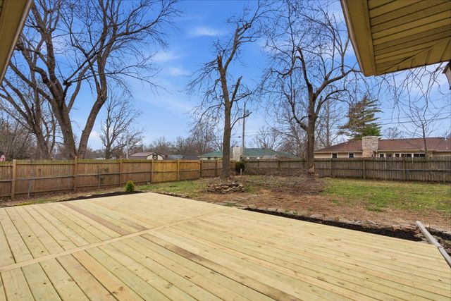 4445 S Farm Road 137, Springfield, MO 65810