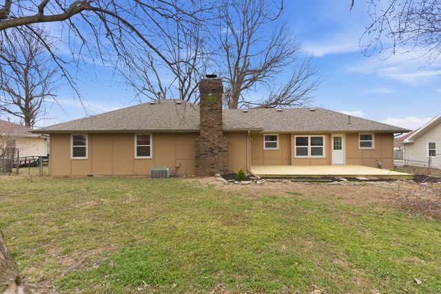 4445 S Farm Road 137, Springfield, MO 65810