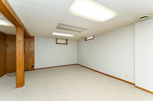 2004 18th Street NW, Rochester, MN 55901