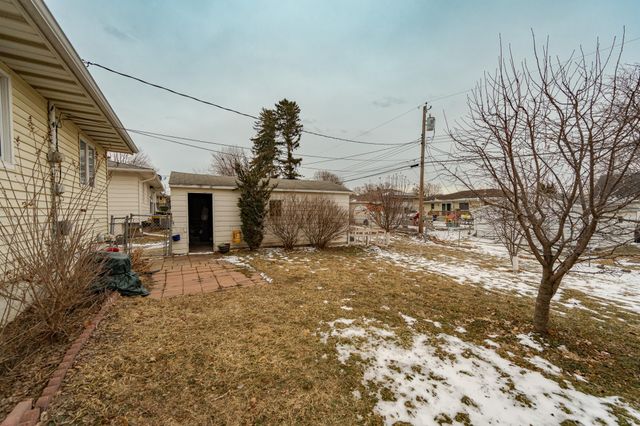 2004 18th Street NW, Rochester, MN 55901