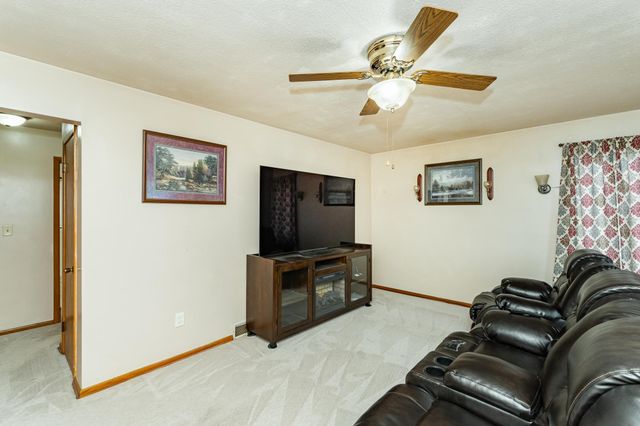 2004 18th Street NW, Rochester, MN 55901