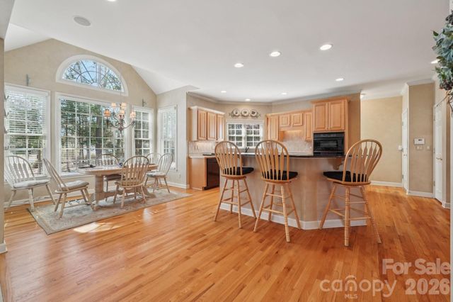 2321 Treymore Lane, Charlotte, NC 28262