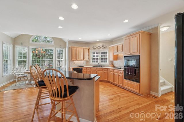 2321 Treymore Lane, Charlotte, NC 28262