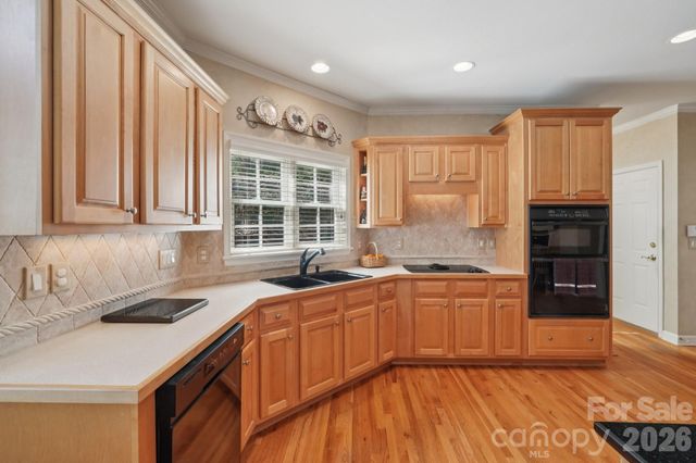 2321 Treymore Lane, Charlotte, NC 28262